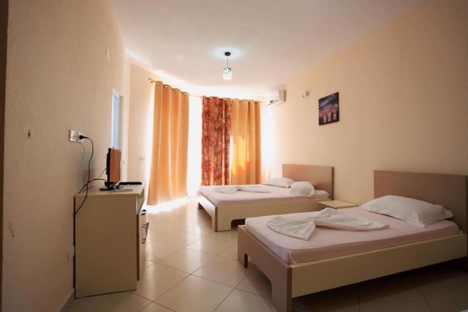 Hotel Comfort Shengjin Exterior photo